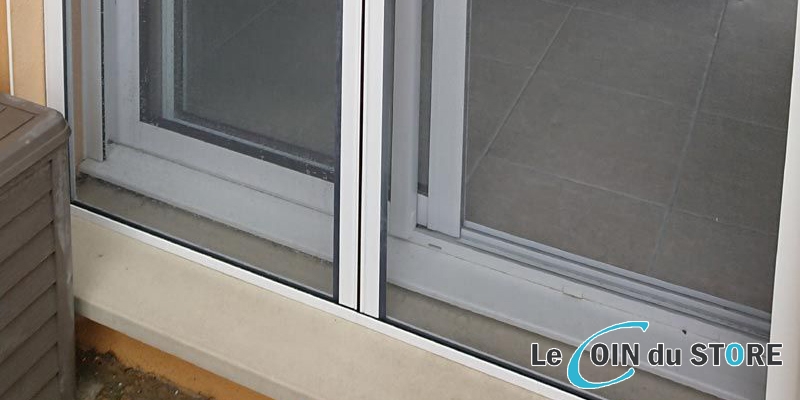 Comment installer une moustiquaire sur une fenêtre coulissante ?